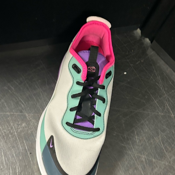 Nike Air Max DIA Size 8.5 Women - Picture 9 of 11
